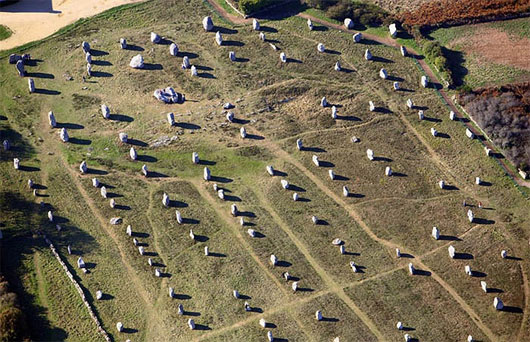 The stones were buried vertically.