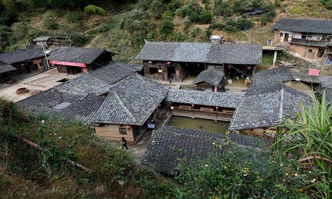 The village is surrounded by dense forests and has fresh air.