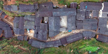The mystery of the village that hasn’t had a single mosquito for a hundred years.